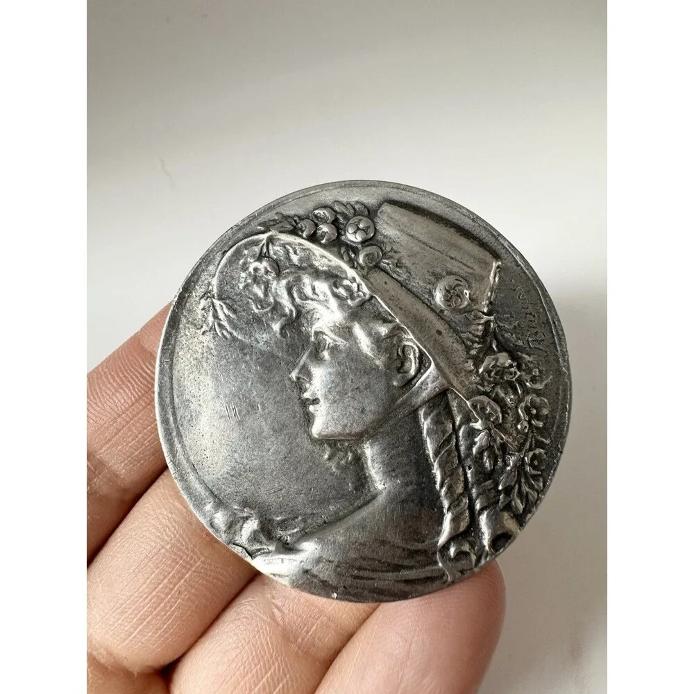 Vintage Amanda Bargas Art Nouveau Silver Tone Pin Pendant